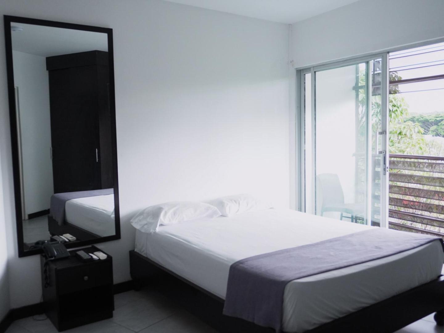 Hotel Depeapan Cali Zewnętrze zdjęcie